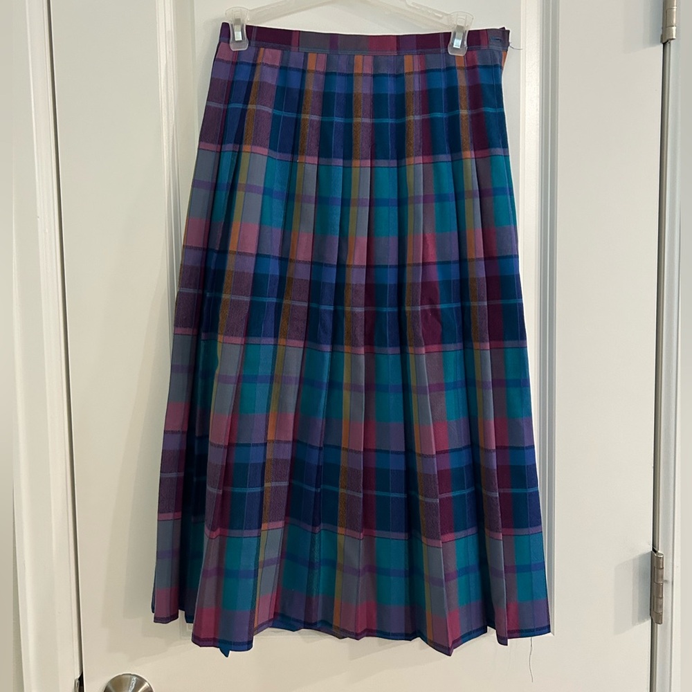 VTG Colwyn Chase Plaid, Pleated Multicolor Women's Skirt